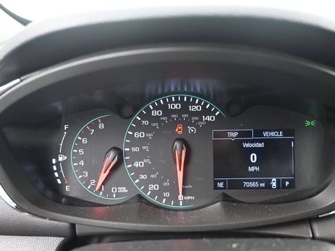 Used 2020 Chevrolet Trax LT w/ LT Convenience Package FWD image 13