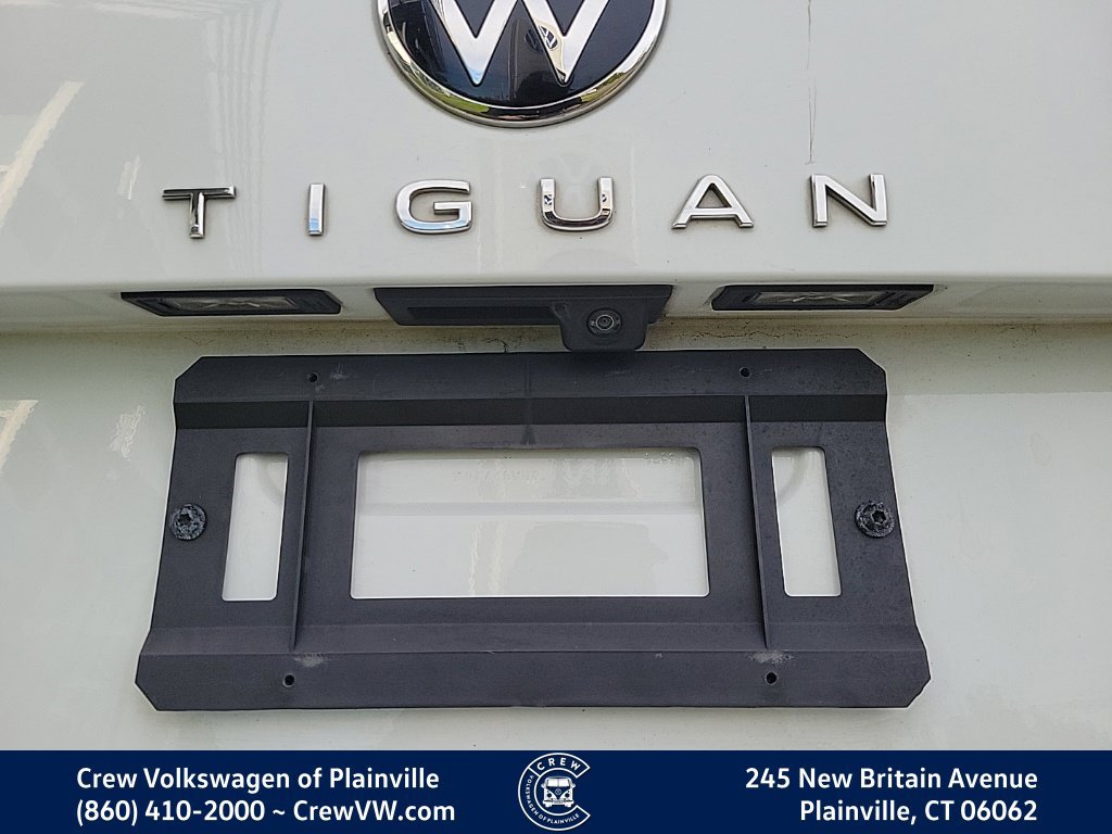 Certified 2022 Volkswagen Tiguan SE R-Line AWD/4WD image 30