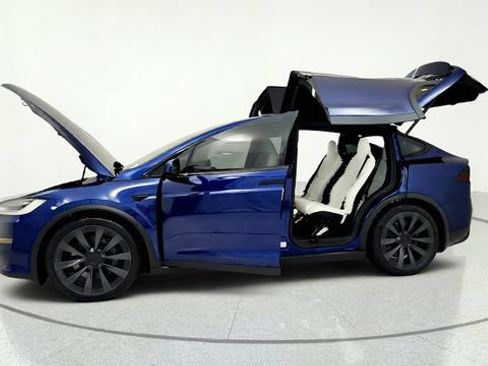 Used 2022 Tesla Model X Plaid AWD/4WD image 14