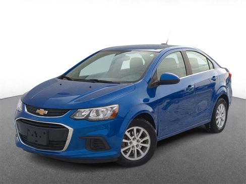 Used 2020 Chevrolet Sonic LT image 1