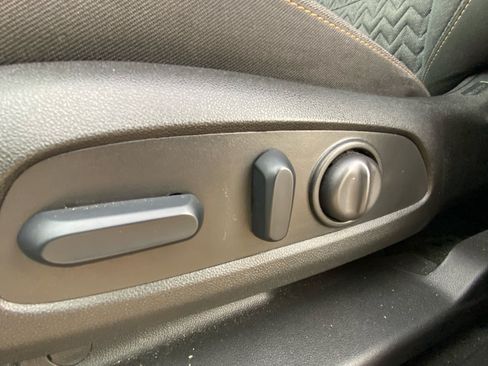 Used 2024 Chevrolet Equinox LT AWD/4WD image 10