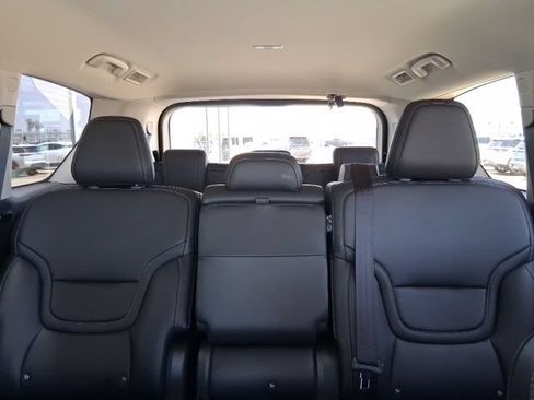 Certified 2025 Nissan Armada SV RWD image 17