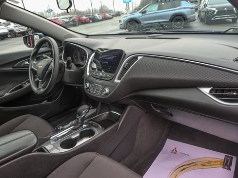 Used 2023 Chevrolet Malibu LT image 19