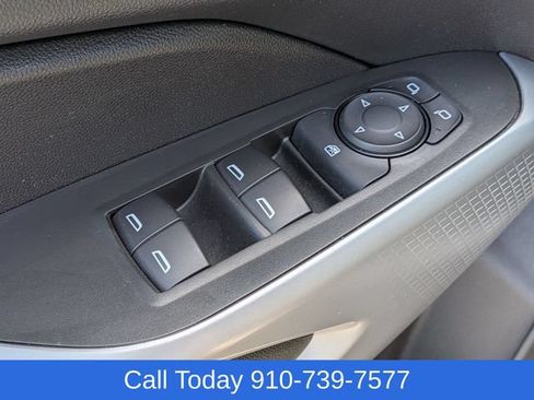 Used 2024 Chevrolet Trax RS FWD image 14