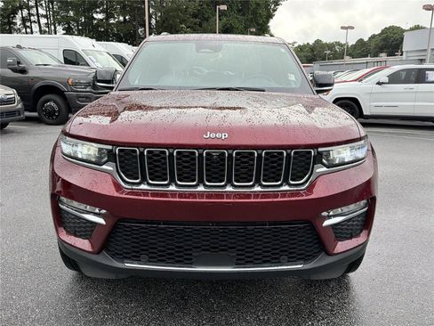 Used 2024 Jeep Grand Cherokee Limited w/ Luxury Tech Group II AWD/4WD image 3