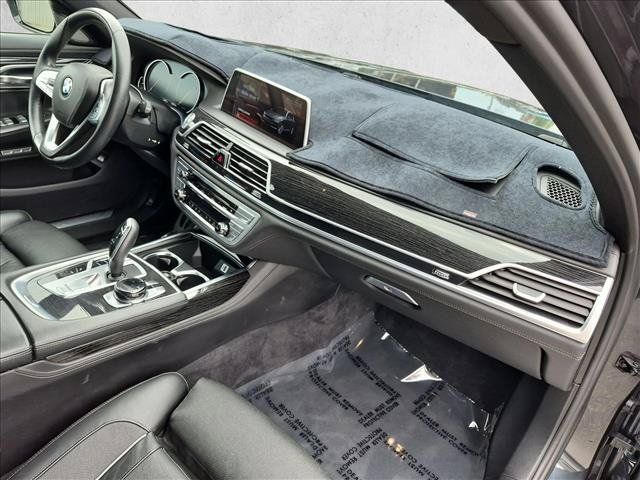 Used 2016 BMW 740i RWD image 23
