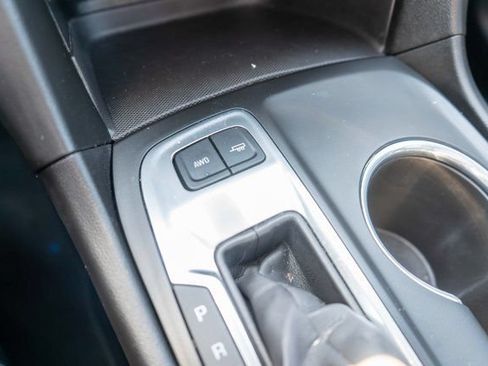 Used 2020 Chevrolet Equinox LT AWD/4WD image 32