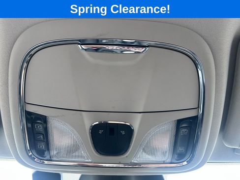 Used 2021 Jeep Cherokee Limited w/ Elite Package AWD/4WD image 18