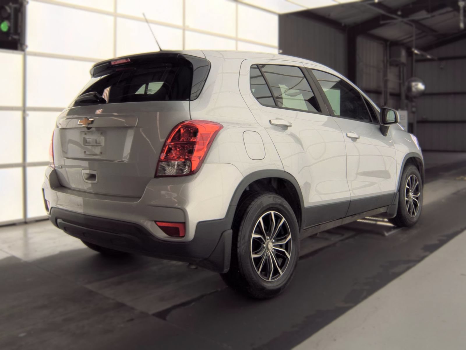 Used 2019 Chevrolet Trax LS w/ LPO, Protection Package FWD image 4