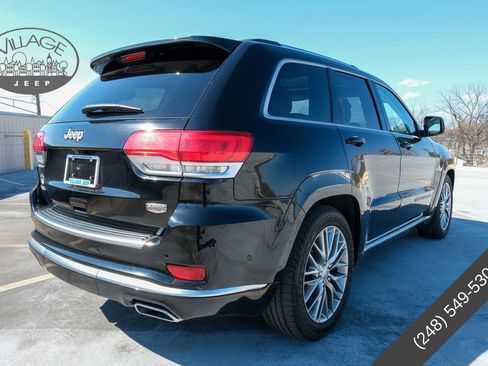 Used 2017 Jeep Grand Cherokee Summit AWD/4WD image 3
