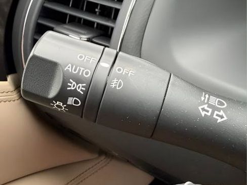 Used 2024 Nissan Armada Platinum w/ Captain's Chairs Package image 7