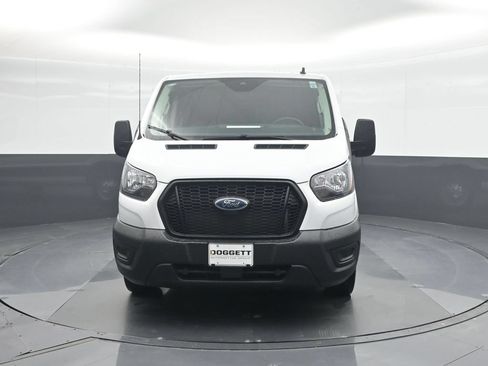 Certified 2025 Ford Transit 150 Low Roof AWD image 5