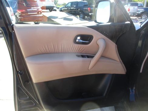 Used 2023 Nissan Armada Platinum w/ Captain's Chairs Package image 12