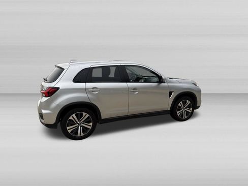 Used 2024 Mitsubishi Outlander Sport SE AWD/4WD image 4