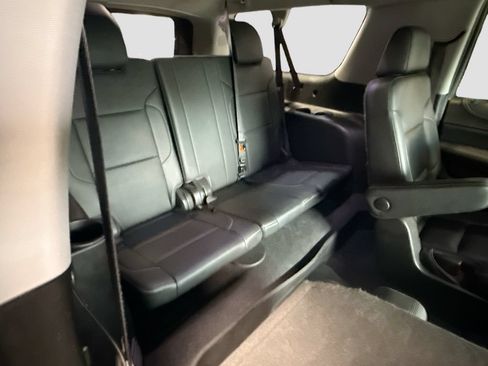 Used 2019 Chevrolet Suburban Premier AWD/4WD image 28