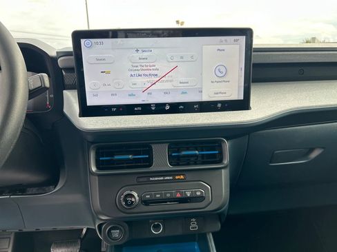 New 2025 Ford Maverick XLT image 17