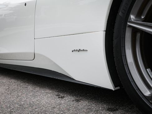 Used 2012 Ferrari 458 Italia Coupe RWD image 8