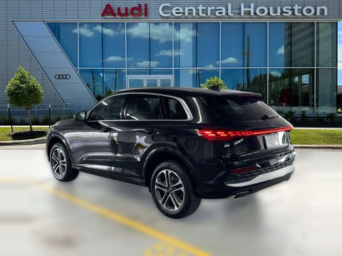 New 2025 Audi Q5 Premium image 3