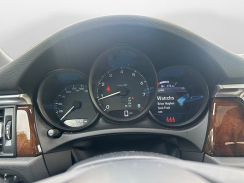 Used 2022 Porsche Macan AWD/4WD image 11