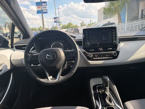 Used 2020 Toyota Corolla SE FWD image 13