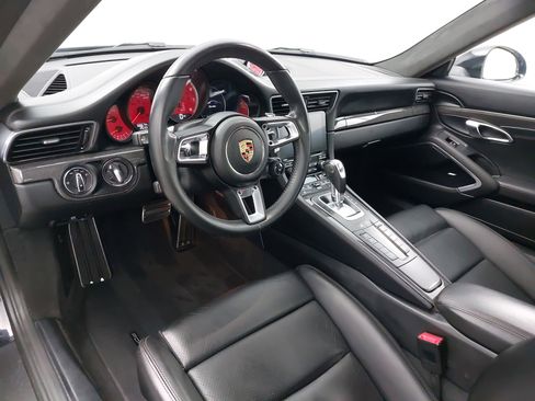 Certified 2019 Porsche 911 Turbo image 17
