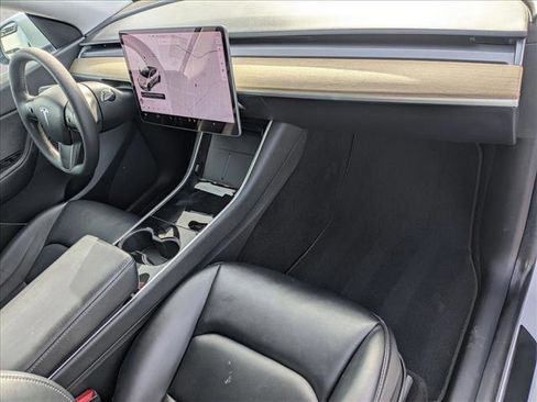 Used 2021 Tesla Model Y 2WD image 21