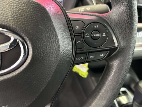 Used 2025 Toyota Corolla LE FWD image 20