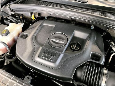 Used 2023 Jeep Grand Cherokee Summit image 33