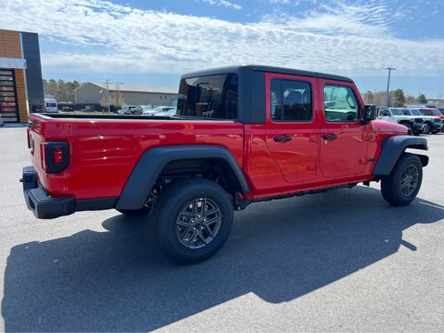 New 2025 Jeep Gladiator Sport image 9