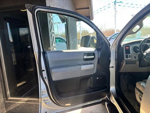 Used 2008 Toyota Sequoia Limited image 7