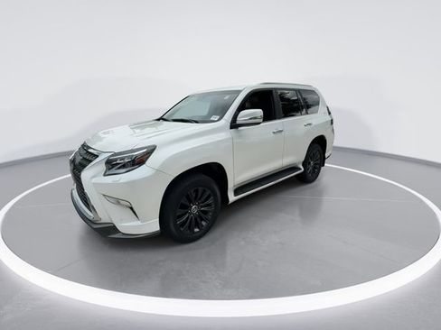 Used 2023 Lexus GX 460 Premium w/ Accessory Package AWD/4WD image 4