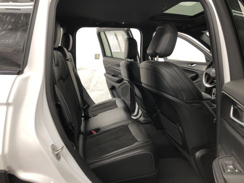 Certified 2024 Jeep Grand Cherokee Altitude image 10