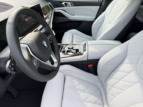New 2026 BMW X5 xDrive40i w/ Premium Package AWD/4WD image 5