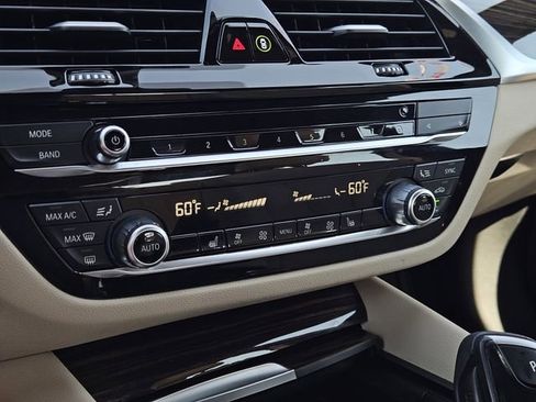 Used 2023 BMW 540i xDrive w/ Premium Package image 20