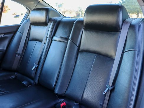 Used 2013 INFINITI G37 Journey w/ Premium Pkg image 17