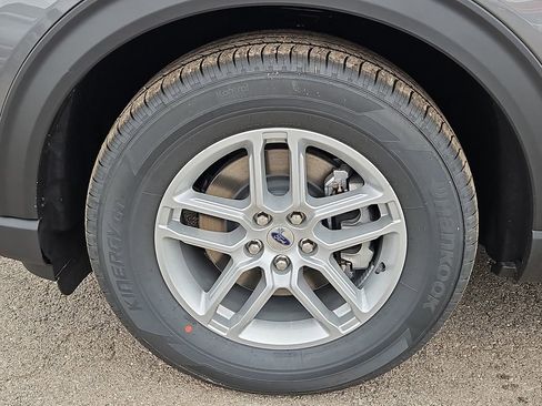 New 2026 Ford Explorer Active w/ Active Comfort Package image 17