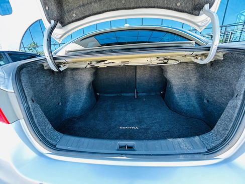 Used 2016 Nissan Sentra SV image 31