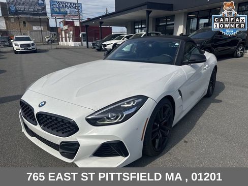 Used 2022 BMW Z4 M40i w/ Premium Package RWD image 3