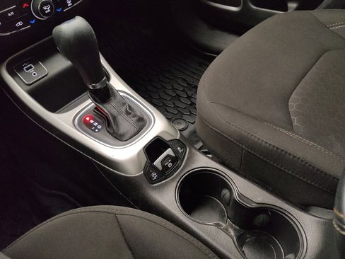 Used 2021 Jeep Compass Sport image 26