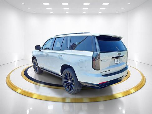 New 2026 Cadillac Escalade Platinum Sport w/ LPO, ONYX Package AWD/4WD image 7