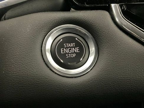 Used 2025 GMC Canyon Elevation w/ Convenience Package AWD/4WD image 17