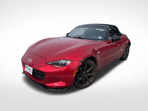 Used 2017 MAZDA MX-5 Miata Club RWD image 1