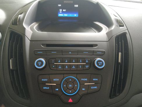 Used 2018 Ford Escape SE FWD image 25