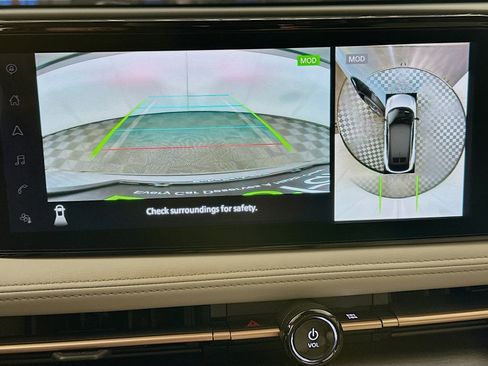 Used 2023 Nissan Ariya FWD image 23