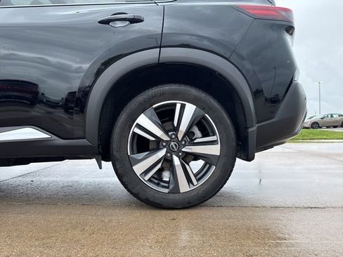 Used 2023 Nissan Rogue SL FWD image 12