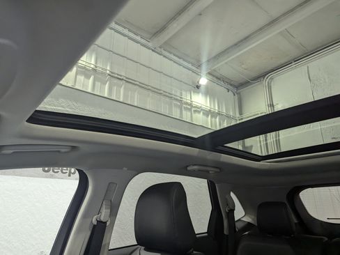 Used 2024 Ford Edge SEL w/ Convenience Package image 23