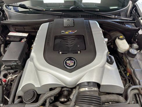 Used 2006 Cadillac XLR V image 37