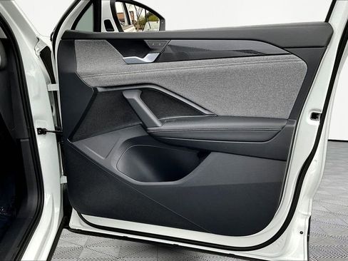 New 2026 Volkswagen Tiguan S image 25