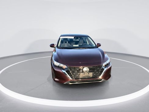 Used 2024 Nissan Sentra SV image 3