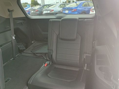 Used 2023 Volkswagen Atlas SEL Premium AWD/4WD image 19